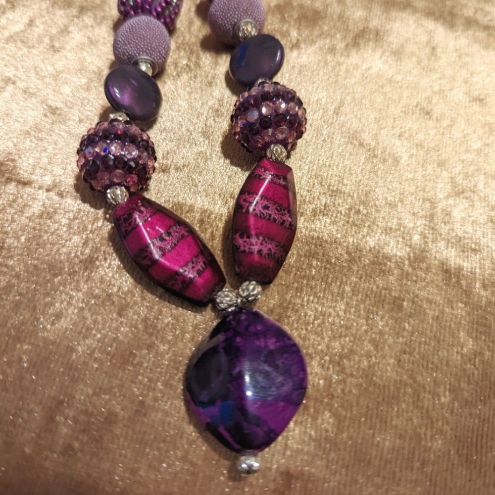 Handmade bead necklace NWOT
